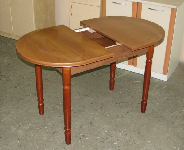 Стол раздвижной б у. Овальный стол на кухню. Стол кухонный овальный маленький. Стол кухонный раздвижной овальный.